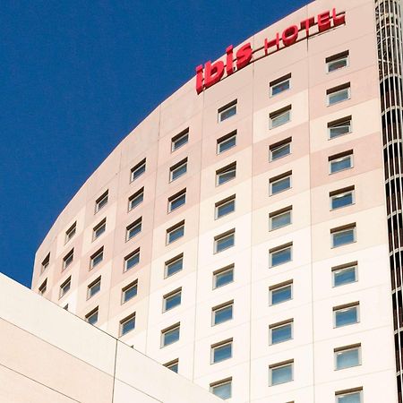 Ibis Barcelona Meridiana Esterno foto